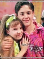 ucker belinda! super cute!!!mai ales beli cantareata actrita zuper tare...cei fost impreuna muuuult loca x ucker