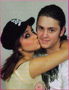 anahi sau maite? te-ai convins?