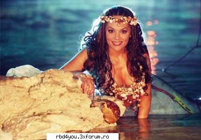 Amy,fetita cu ghiozdanul albeastru! - hilary_vondy - novele:* intra si filmele:*