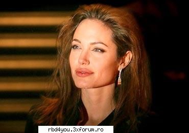 Angelina Jolie - Imi place mooolt de ea - AcToRi SI AcTriTzE