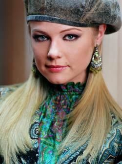 Anna layevska - hilary_vondy - AcToRi SI AcTriTzE