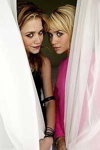 Ashley y Mary-Kate Olsen - hilary_vondy - AcToRi SI AcTriTzE
