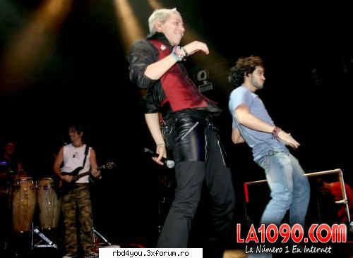 Chris y Poncho - anahi_rebelde - traume