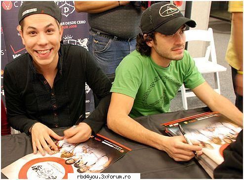 Chris y Poncho - anahi_rebelde - traume