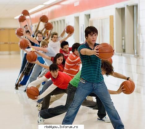 High School Musical - eu am vazut high school musical 2 si e super tare - muzik