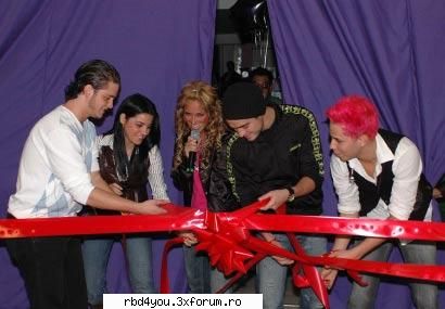 Magazinul lui Anahi! - rbdulce_rob - Anahi