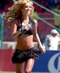 ...................:POZE:............... - Anahi....concert - Anahi