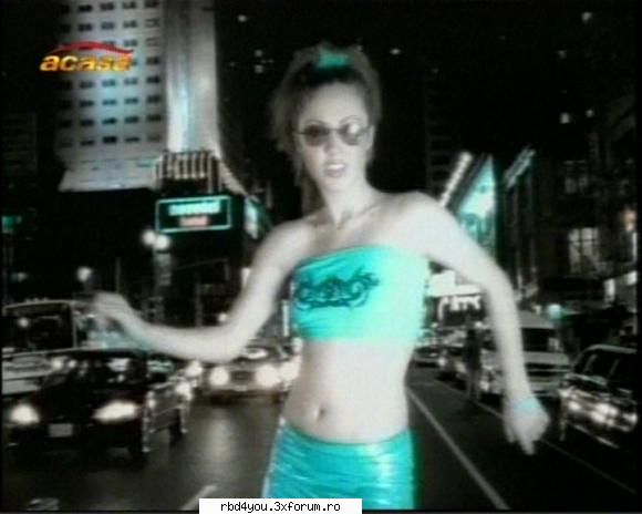 ...................:POZE:............... - hilary_vondy - Anahi