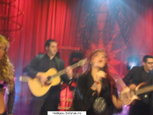 ............:::::::::::::POZE::::::::::::................. - anahi_rebelde - Dulce