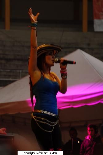 ............:::::::::::::POZE::::::::::::................. - anahi_rebelde - Dulce