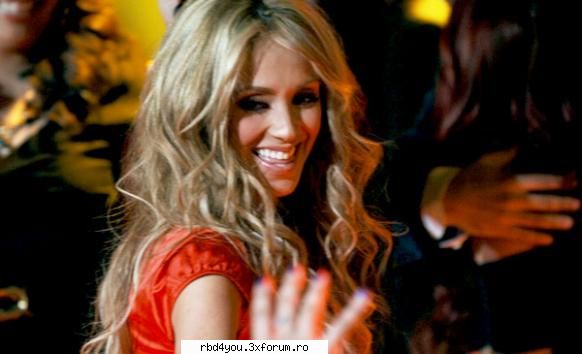 ...................:POZE:............... - hilary_vondy - Anahi
