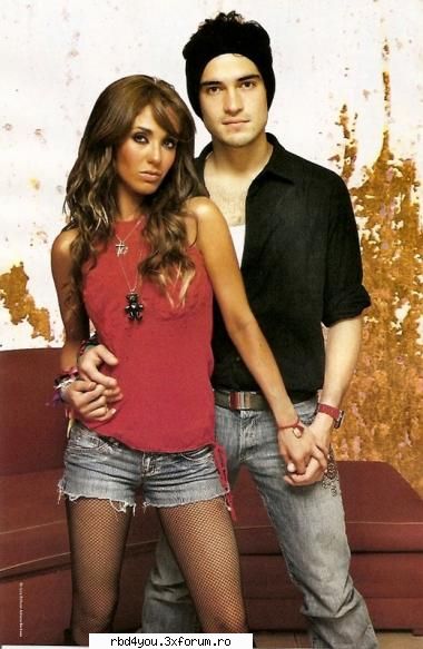 ...................:POZE:............... - POnchis si Anny!!!!! :D :D - Anahi
