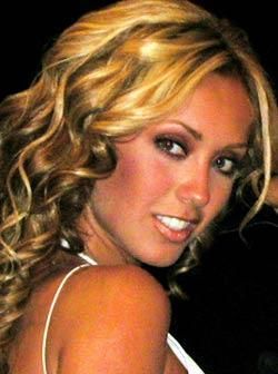 ...................:POZE:............... - hilary_vondy - Anahi