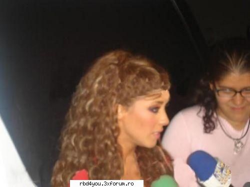 ...................:POZE:............... - hilary_vondy - Anahi