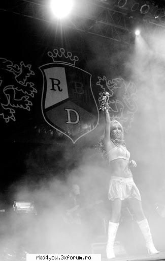 ...................:POZE:............... - dulce_cool_girl - Anahi
