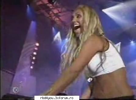 ...................:POZE:............... - scuze ca am pus o poza de 2 ori - Anahi