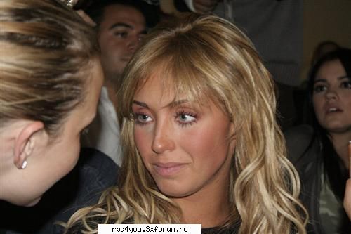 ...................:POZE:............... - hilary_vondy - Anahi