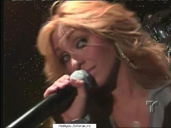 ...................:POZE:............... - hilary_vondy - Anahi