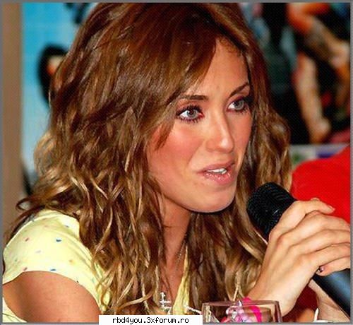 ...................:POZE:............... - hilary_vondy - Anahi