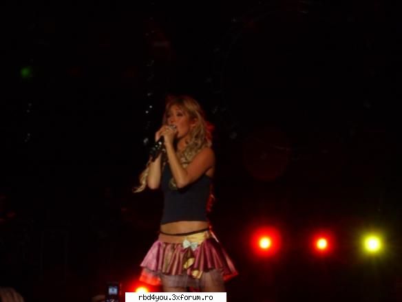 ...................:POZE:............... - hilary_vondy - Anahi