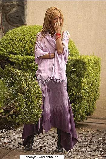...................:POZE:............... - hilary_vondy - Anahi