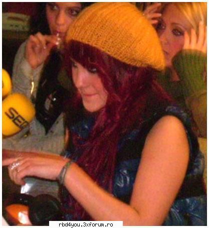 ............:::::::::::::POZE::::::::::::................. - hilary_vondy - Dulce