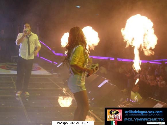 ...................:POZE:............... - .'^Pitik.'Dulcik.'^ - Anahi