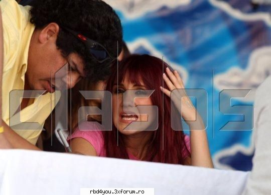 ............:::::::::::::POZE::::::::::::................. - anahi_rebelde - Dulce