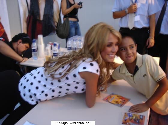...................:POZE:............... - anahi_rebelde - Anahi