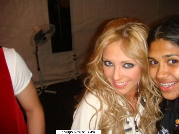 ...................:POZE:............... - anahi_rebelde - Anahi