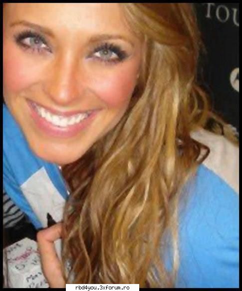 ...................:POZE:............... - anahi_rebelde - Anahi