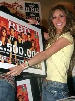 ...................:POZE:............... - anahi_rebelde - Anahi