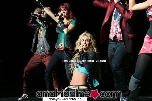 ...................:POZE:............... - .'^Pitik.'Dulcik.'^ - Anahi