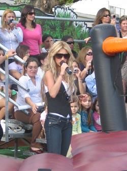...................:POZE:............... - .'^Pitik.'Dulcik.'^ - Anahi