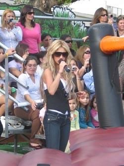 ...................:POZE:............... - .'^Pitik.'Dulcik.'^ - Anahi