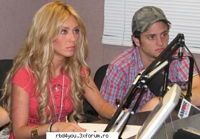 ...................:POZE:............... - .'^Pitik.'Dulcik.'^ - Anahi