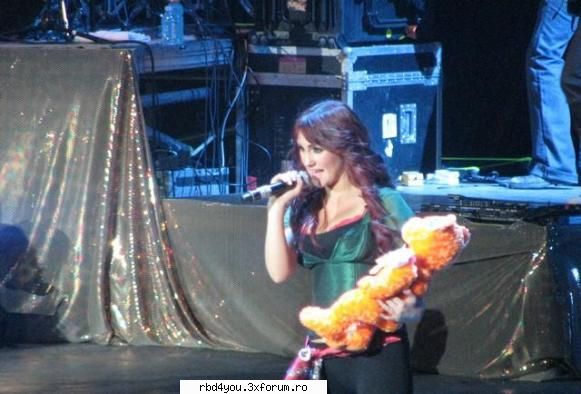 ............:::::::::::::POZE::::::::::::................. - anahi_rebelde - Dulce