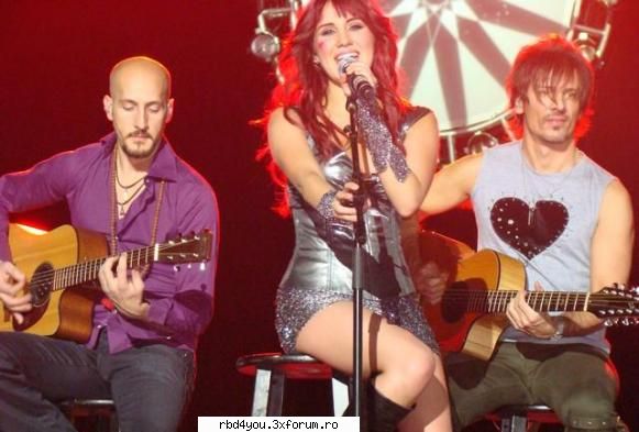 ............:::::::::::::POZE::::::::::::................. - anahi_rebelde - Dulce