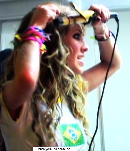 ...................:POZE:............... - simonika - Anahi