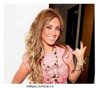 ...................:POZE:............... - simonika - Anahi