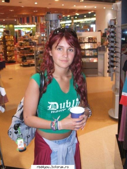 ............:::::::::::::POZE::::::::::::................. - simonika - Dulce