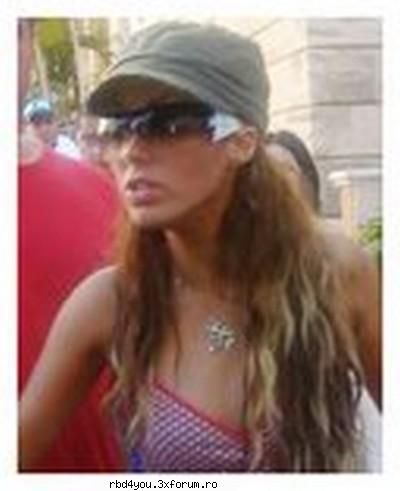...................:POZE:............... - simonika - Anahi
