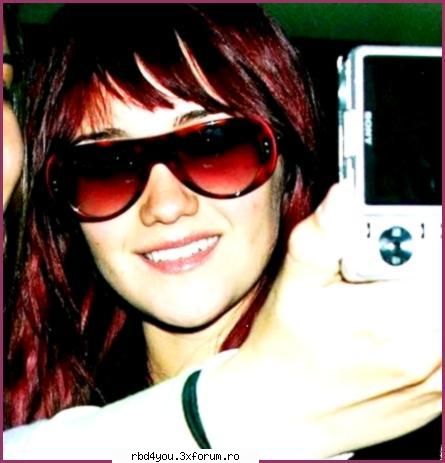 ............:::::::::::::POZE::::::::::::................. - simonika - Dulce