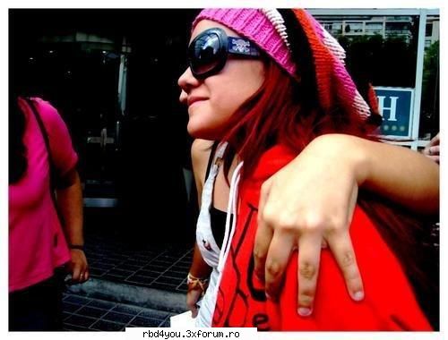 ............:::::::::::::POZE::::::::::::................. - simonika - Dulce