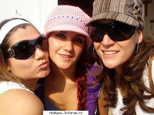 ............:::::::::::::POZE::::::::::::................. - simonika - Dulce