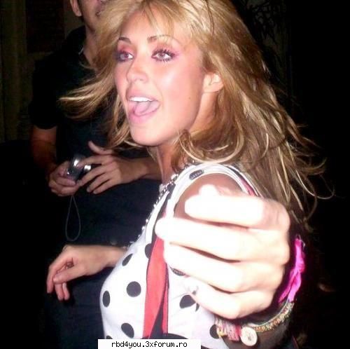 ...................:POZE:............... - simonika - Anahi