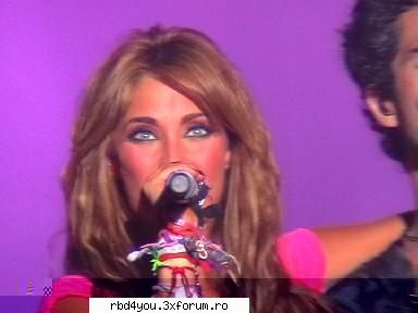 ...................:POZE:............... - hilary_vondy - Anahi