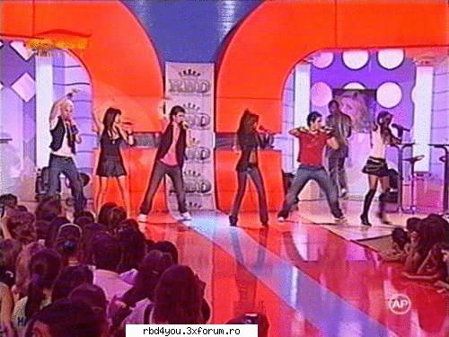 Piesa preferata - si mie imi place solo quedate en silencio da imi - RBD y R3B3LD3