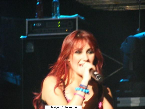 $$PoZe diN c0nCeRt3 RbD$$ - hilary_vondy - concerte