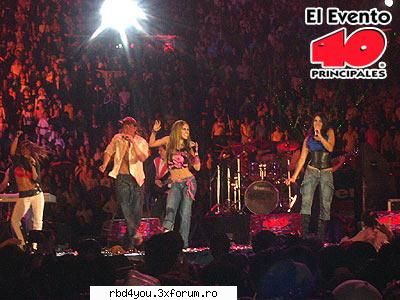 $$PoZe diN c0nCeRt3 RbD$$ - hilary_vondy - concerte